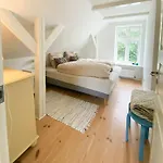 Nyaraló Scenic House With Sea Views In Birkeland