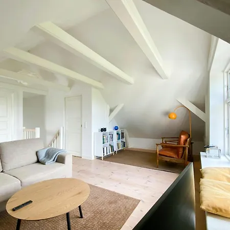Nyaraló Scenic House With Sea Views In Birkeland *