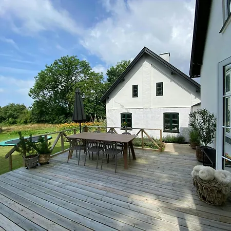 Scenic House With Sea Views In Birkeland Harby