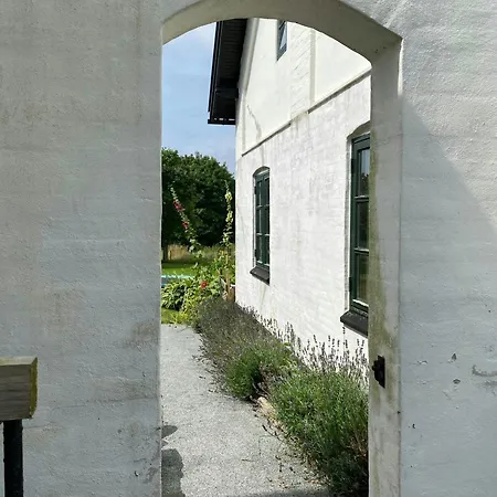 Scenic House With Sea Views In Birkeland